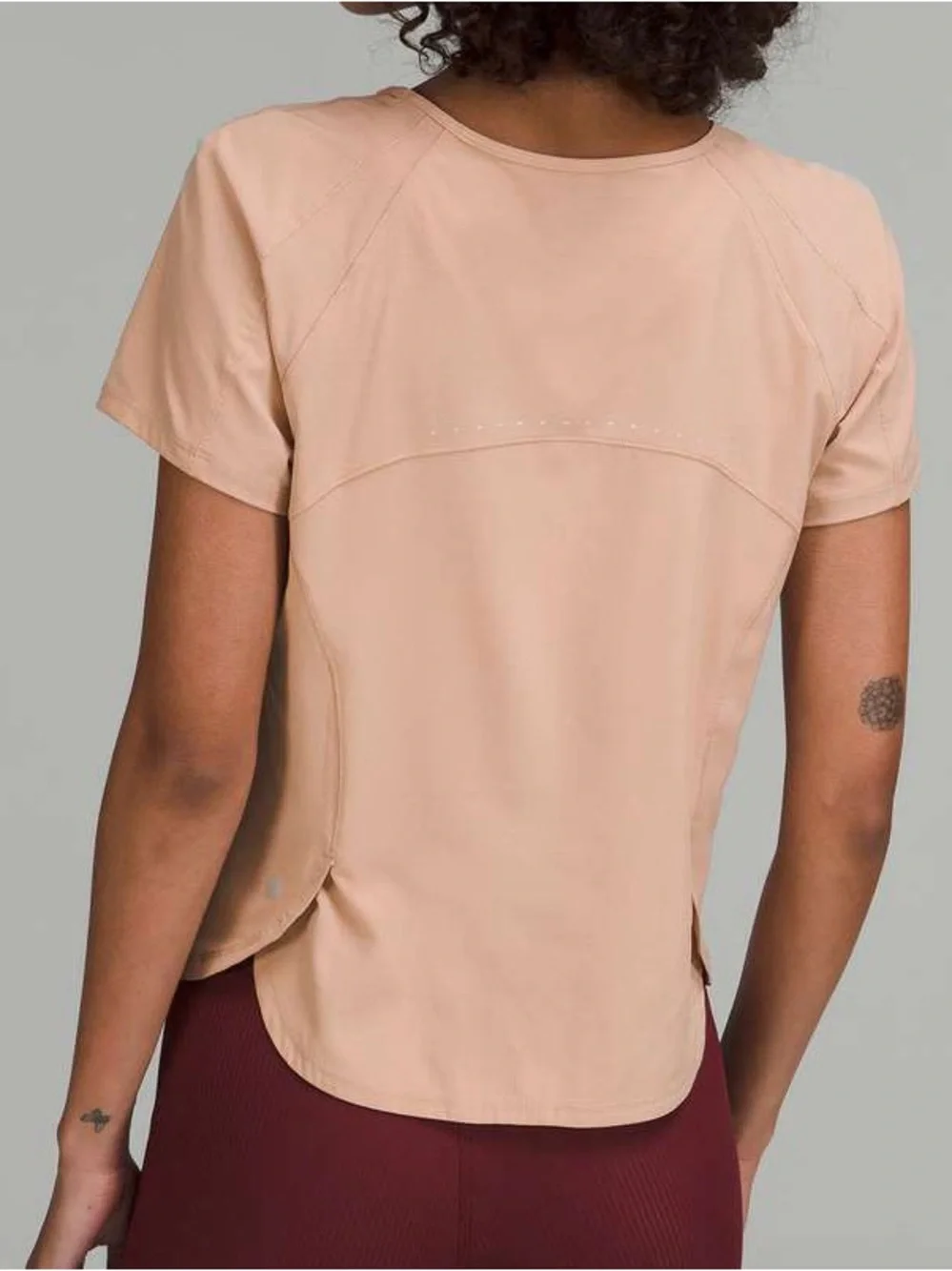 Lululemon Lightweight Stretch Running Short Sleeve Shirt pink clay size 4